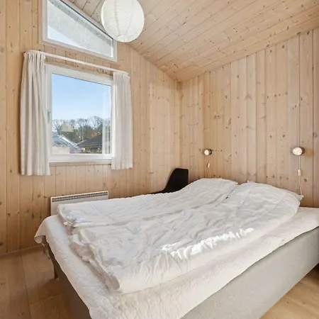 Seaview With Sauna Near The Sjolund