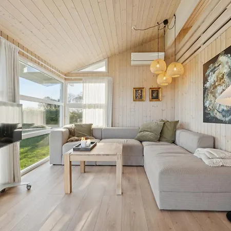 בית נופש Seaview With Sauna Near The Sjolund